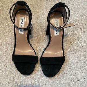 Womens Steve Madden Carrson black suede heels with ankle strap ***never worn***